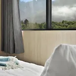 Artic Lyngvaer Luggombu With Jacuzzi Ferienhaus *