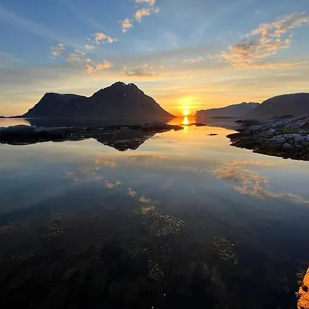 Artic Lyngvaer Luggombu With Jacuzzi Σπίτι διακοπών Kleppstad